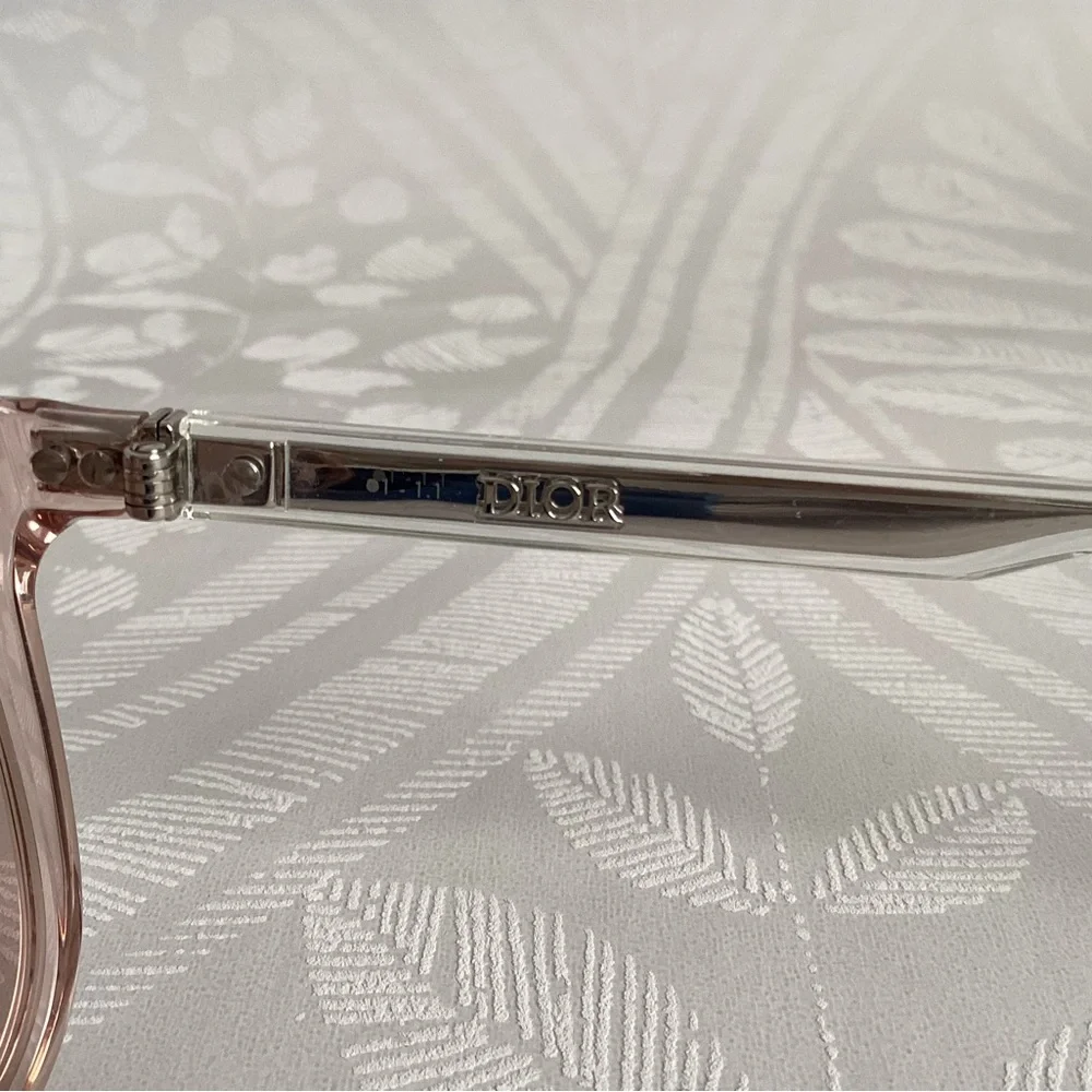 NEW Authentic DiorTag SU 40E0 Clear Pale Pink Sunglasses - Picture 7 of 16